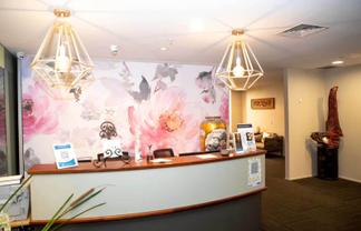 SPACIOUS RETAIL OPPORTUNITY IN CROWNE PLAZA
