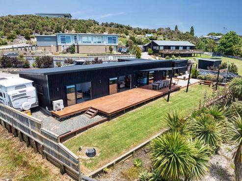 17C Eagles Way, Cable Bay