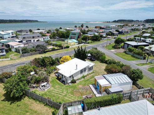 31 Shortt Street, Foxton Beach
