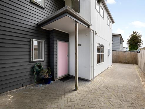 12D Cameron Road, Hamilton East