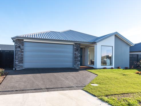 15 McCaw Road, Lincoln