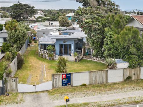 13 Koputara Road, Himatangi Beach