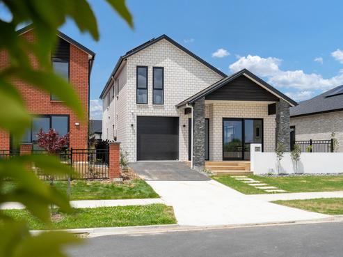 40 Isobel Hodgson Drive, Cambridge