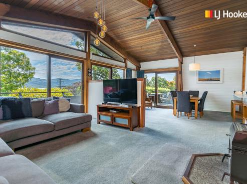 4 Barling Street, Macandrew Bay
