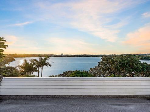 204 Hurstmere Road, Takapuna