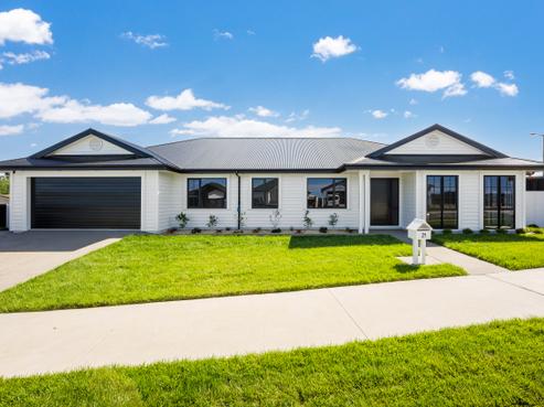 21 Fallowdown Street, Wainui