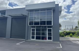 Warehouse in Prime Location – 229 sqm
