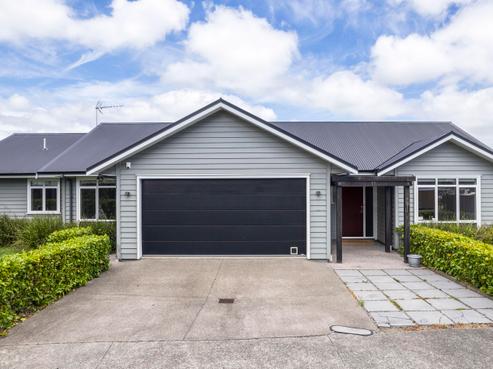 15 Turua Rise, Karaka