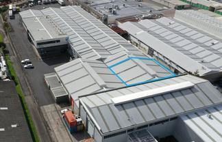 Rare 500m² Warehouse on Rosebank Road