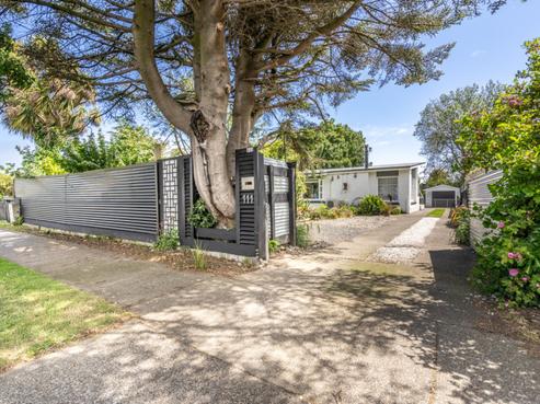 111 Venus Street, Strathern