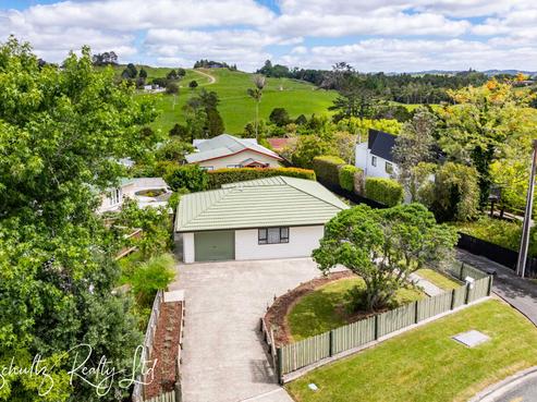13A Whaka Street, Maungaturoto