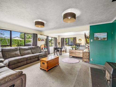 5 Whiterocks Road, Weston