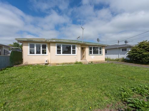 30 Duff Crescent, Highbury