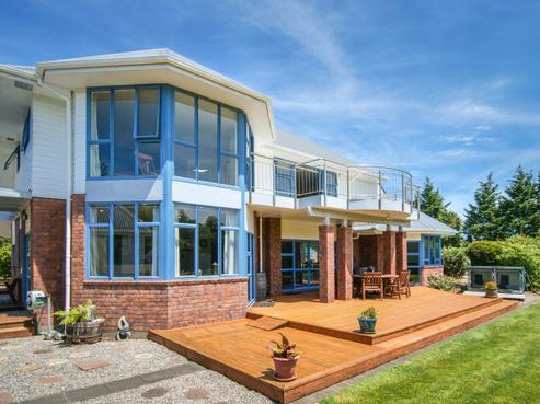 203 Utopia Road, Westport