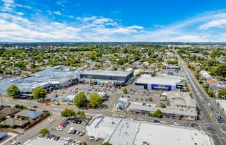 BUSH INN RETAIL FOR LEASE
