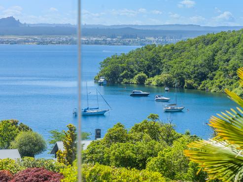 21 Te Urunga Place, Acacia Bay