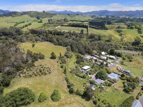 81 Victoria Street, Waikino