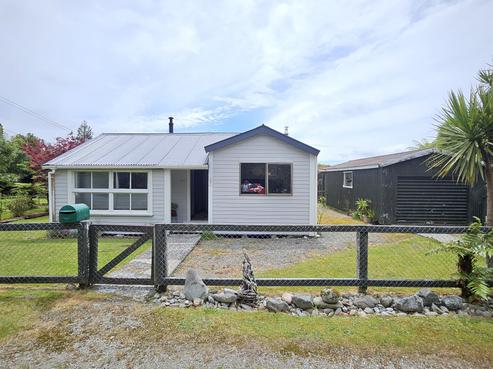 129 Third Street, Kumara
