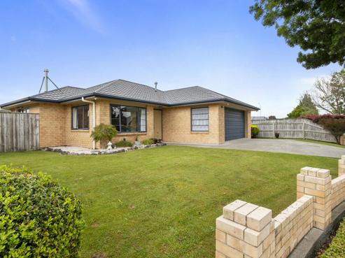 6 Brookside Close, Highbury