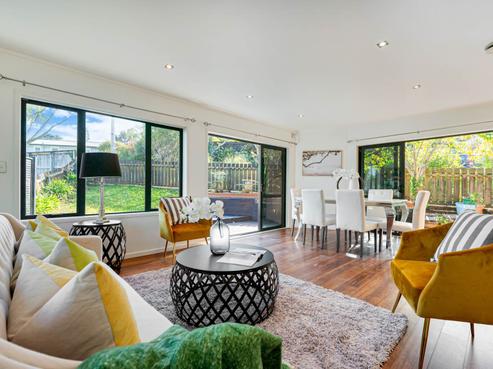 17A Atkinson Road, Titirangi