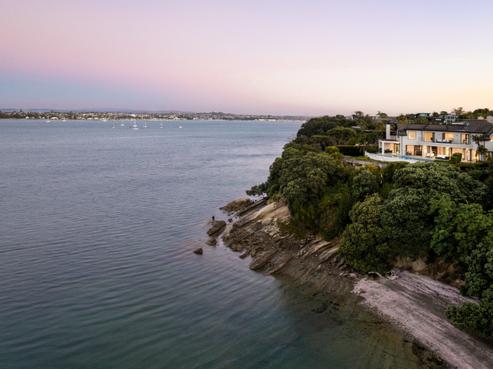 489 Riddell Road, Glendowie