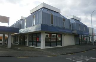 Nice first floor office suitet in Railway Avenue
