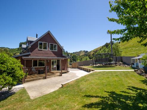 80 Garden Valley Road, Brightwater