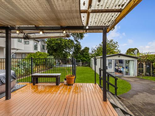 27 Harrington Road, Henderson