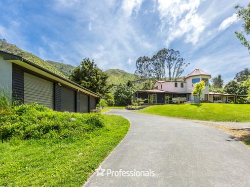 740 Moonshine Hill Road, Moonshine Valley