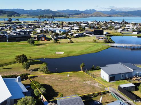 116 The Fairway, Matarangi
