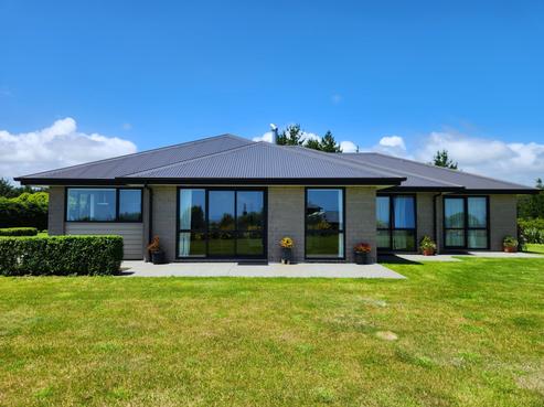 19 Tasman View Road, Paroa