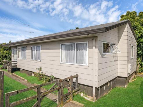 2/6 Trounson Avenue, Clendon Park