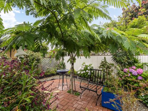 1/114 Park Road South, Akina