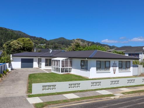 415B Fergusson Drive, Thames
