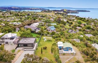 26 Pacific Parade, Oneroa
