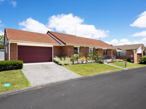 13 Bosnyak Drive, Te Atatu South