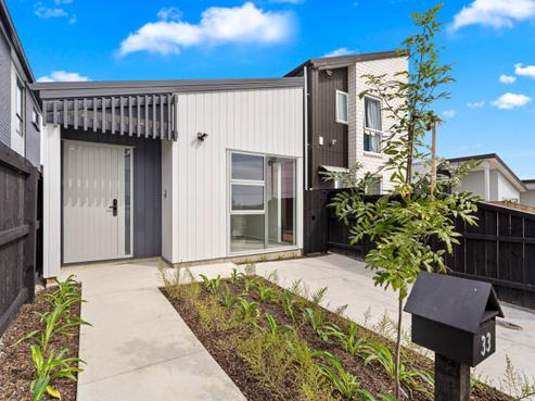 33 Horokaka Street, Massey