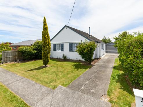 18 Monmouth Street, Feilding