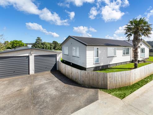 12 Arthur Street, Riverhead