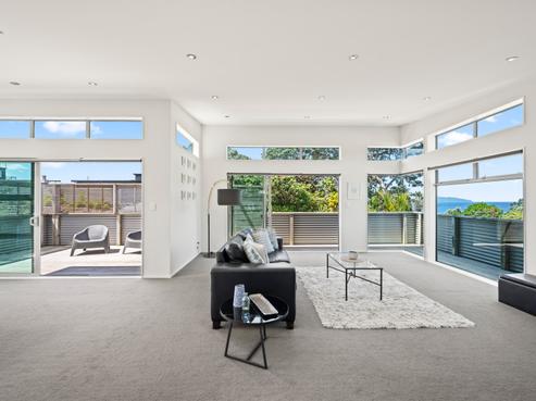 2 Waterman Drive, Langs Beach