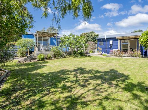 4 Pio Pio Place, Waikanae Beach