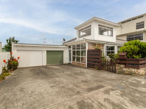 619 Marine Parade, Napier South