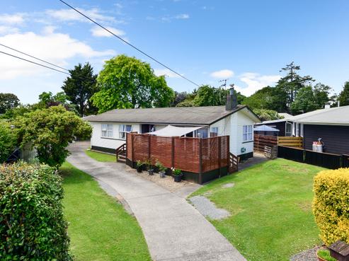 81 Raleigh Street, Leamington