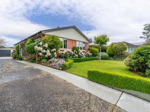 74 Conway Crescent, Glengarry