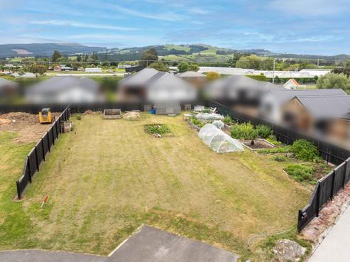 12 Silverdale Place, Mosgiel