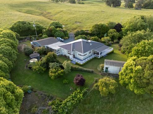 2032 Ponga Road, Hunua