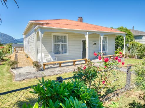 55 Ahau Street, Moana / Lake Brunner
