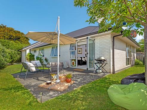 15A Silverstone Place, Lytton West