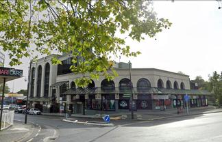 High-Exposure Retail Opportunity