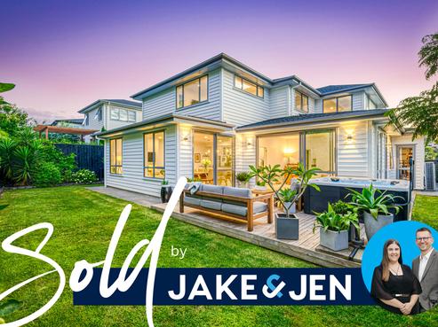 16 Syd Grant Crescent, Orewa
